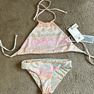 Little girls layered with love billabong bikini size 7 nwt